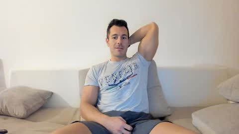 Snapshot of roberto4ever chatting on 23, 3, 2026 roberto4ever online show from 23, 3, 2026