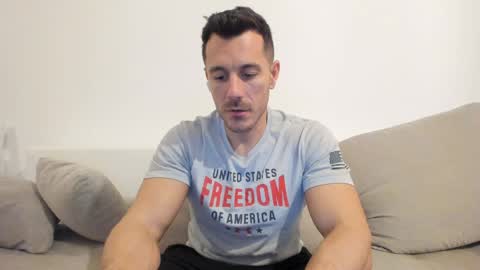 Snapshot of roberto4ever chatting on 27, 3, 2026 roberto4ever online show from 27, 3, 2026