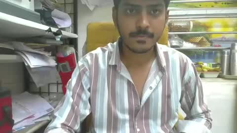 Snapshot of robertsalia220 chatting on 8, 3, 2025 Robertsalia online show from 8, 3, 2025