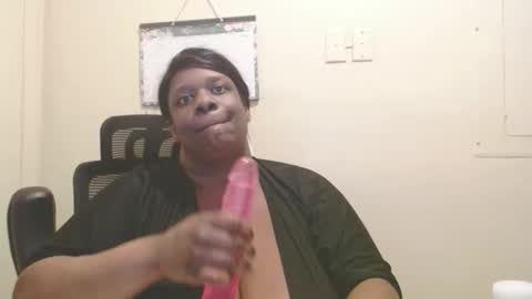 robertswhitney52 online show from 13, 3, 2026