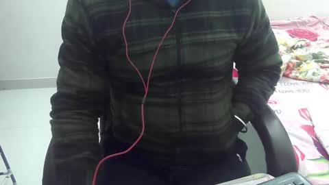 Snapshot of robin2010ken chatting on 6, 2, 2025 ROb online show from 6, 2, 2025