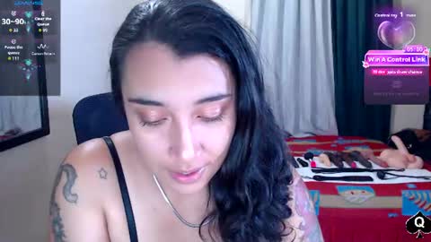 Snapshot of robin_h00t chatting on 23, 6, 2026 Ivanna and Robin online show from 23, 6, 2026