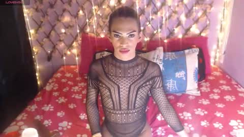 Snapshot of robinsonbaker chatting on 11, 11, 2025 Margot Ferrer online show from 11, 11, 2025