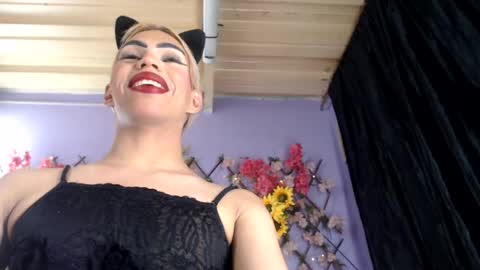 Margot Ferrer online show from 24, 7, 2026