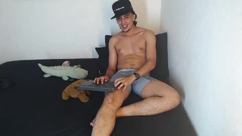 Snapshot of robisson_zack chatting on 11, 4, 2026 Robisson Zack online show from 11, 4, 2026