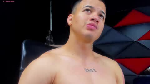 Snapshot of rocco_santos chatting on 5, 2, 2026 rocco_santos online show from 5, 2, 2026