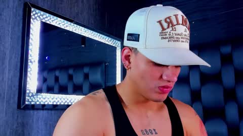 rocco_santos online show from 2, 3, 2026