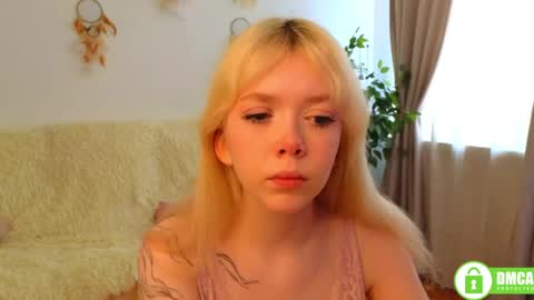 rochelle_dolly online show from 20, 5, 2026