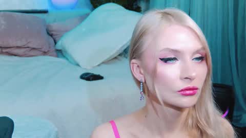 Lina and Den online show from 13, 11, 2025