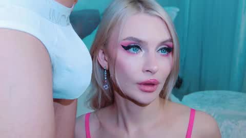 Snapshot of rockstarsgames chatting on 17, 1, 2026 Lina and Den online show from 17, 1, 2026