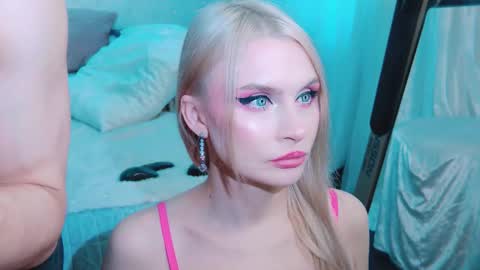 Snapshot of rockstarsgames chatting on 3, 2, 2026 Lina and Den online show from 3, 2, 2026