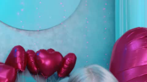 Snapshot of rockstarsgames chatting on 19, 2, 2026 Lina and Den online show from 19, 2, 2026