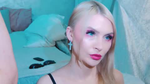 Lina and Den online show from 17, 3, 2026