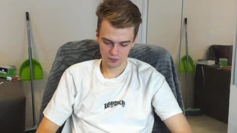 taylor fox online show from 6, 12, 2024