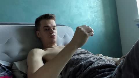 taylor fox online show from 10, 10, 2025