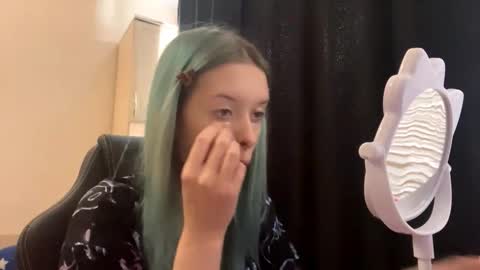 Snapshot of rolandesayaphon chatting on 22, 2, 2026 Stacy online show from 22, 2, 2026