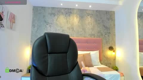 Snapshot of roma_bellanova chatting on 4, 5, 2026 bellanova online show from 4, 5, 2026