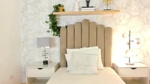Snapshot of roma_love_ chatting on 29, 12, 2024 online show from 29, 12, 2024