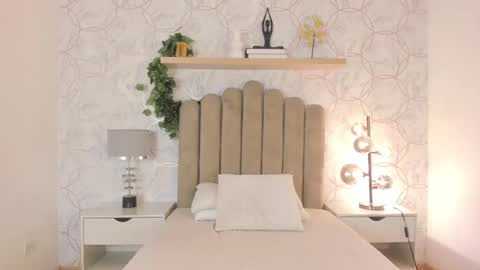 Snapshot of roma_love_ chatting on 19, 2, 2025 online show from 19, 2, 2025