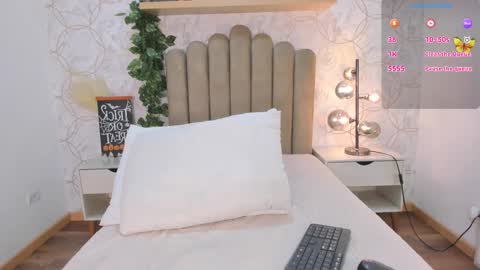 Snapshot of roma_love_ chatting on 30, 10, 2025 online show from 30, 10, 2025