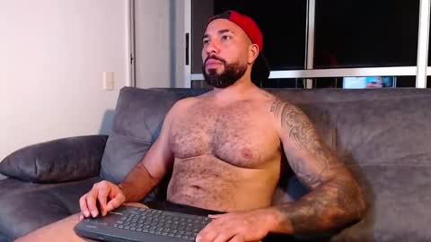 Roman online show from 1, 2, 2025