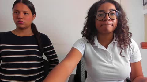 Snapshot of romantic_stargirl chatting on 2, 12, 2024 Is A Belle online show from 2, 12, 2024