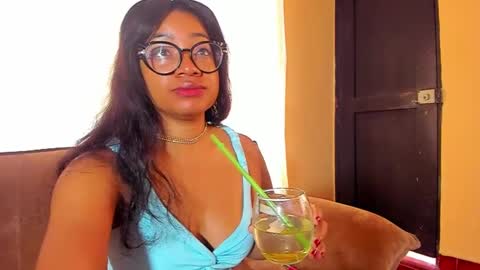 Snapshot of romantic_stargirl chatting on 1, 1, 2025 Is A Belle online show from 1, 1, 2025