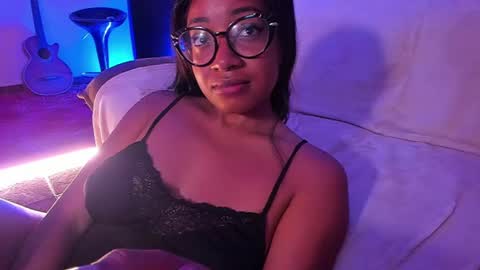 Snapshot of romantic_stargirl chatting on 10, 2, 2025 Is A Belle online show from 10, 2, 2025