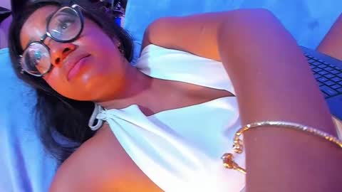 Snapshot of romantic_stargirl chatting on 22, 2, 2025 Is A Belle online show from 22, 2, 2025