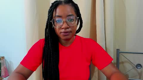 Snapshot of romantic_stargirl chatting on 21, 10, 2025 Is A Belle online show from 21, 10, 2025