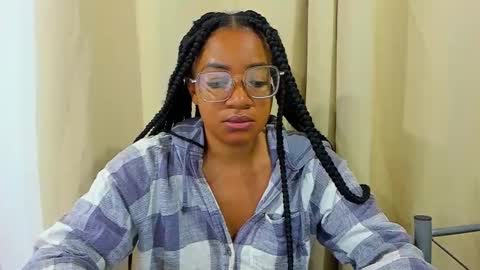 Snapshot of romantic_stargirl chatting on 24, 10, 2025 Is A Belle online show from 24, 10, 2025