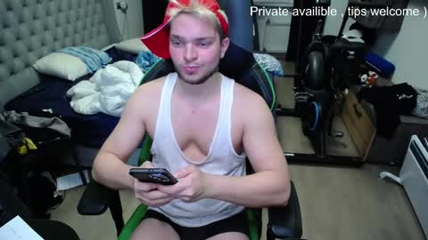 Snapshot of romantic_twunk chatting on 29, 11, 2025 romantic_twunk online show from 29, 11, 2025