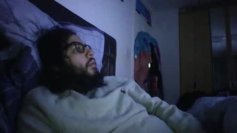 romeoisnotperfectbuthetries online show from 25, 12, 2024