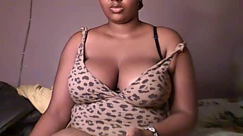 Romina 26 online show from 22, 6, 2026