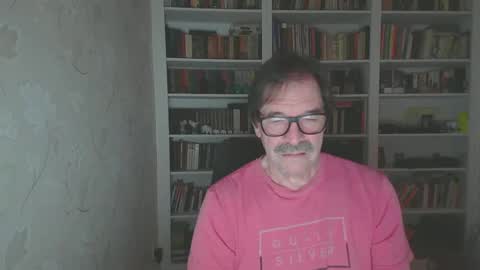 Snapshot of ronger69big chatting on 26, 1, 2025 RodgerDodger online show from 26, 1, 2025