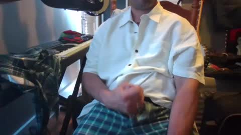 ronniejohnston13 online show from 11, 7, 2026
