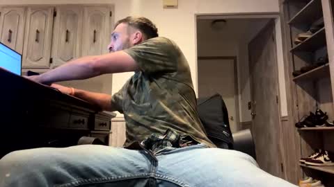 Snapshot of roofguy11 chatting on 29, 12, 2024 roofguy11 online show from 29, 12, 2024