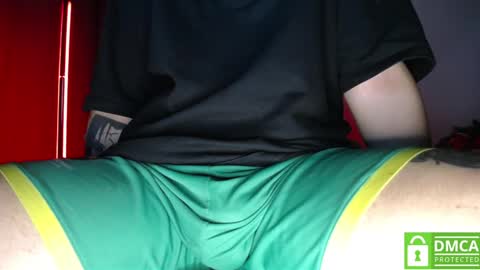 Snapshot of room_hot_x chatting on 19, 11, 2025 ken online show from 19, 11, 2025