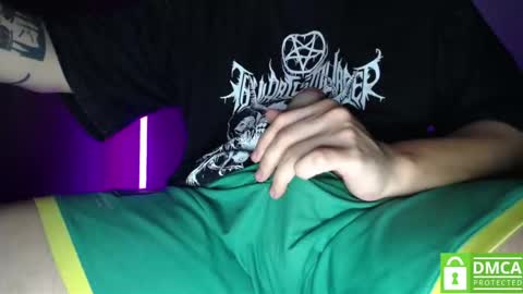 Snapshot of room_hot_x chatting on 27, 11, 2025 ken online show from 27, 11, 2025