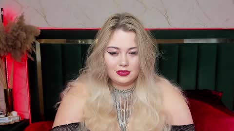 Snapshot of rosa1ia chatting on 4, 2, 2025 Chloe online show from 4, 2, 2025