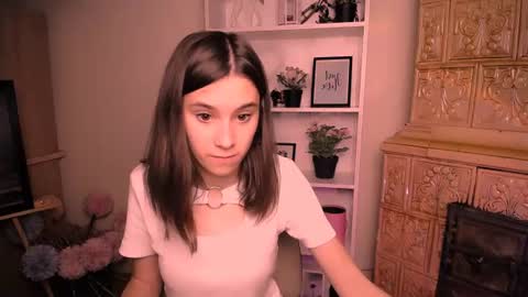 Snapshot of rosalais_ chatting on 16, 6, 2026 Rose online show from 16, 6, 2026