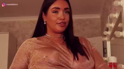 Snapshot of rosaliefetish chatting on 15, 9, 2025 Rosalie online show from 15, 9, 2025