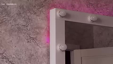 Rosalie online show from 28, 3, 2026