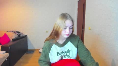 Snapshot of rosalina1690 chatting on 8, 12, 2024 rosalina1690 online show from 8, 12, 2024