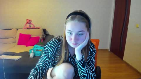 Snapshot of rosalina1690 chatting on 28, 1, 2025 rosalina1690 online show from 28, 1, 2025