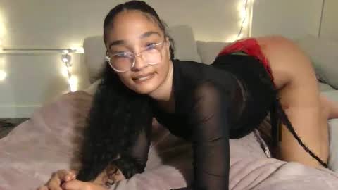 Snapshot of rosalinatoosexy chatting on 19, 10, 2025 Rosalina online show from 19, 10, 2025