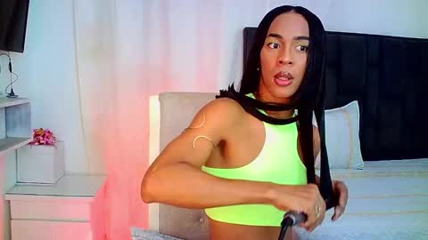 Snapshot of rosalindasexy chatting on 5, 2, 2026 Rosalinda online show from 5, 2, 2026
