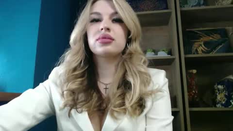 Rosalina online show from 19, 5, 2026