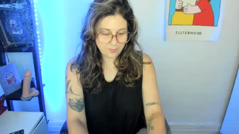 Snapshot of rose257044 chatting on 27, 6, 2026 rose257044 online show from 27, 6, 2026