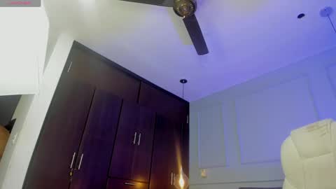 rose__monroe online show from 28, 4, 2026